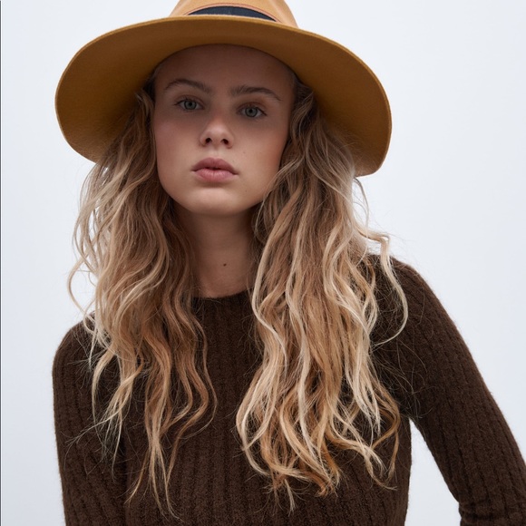 NWOT Zara Felt Hat with contrast band - Picture 4 of 10